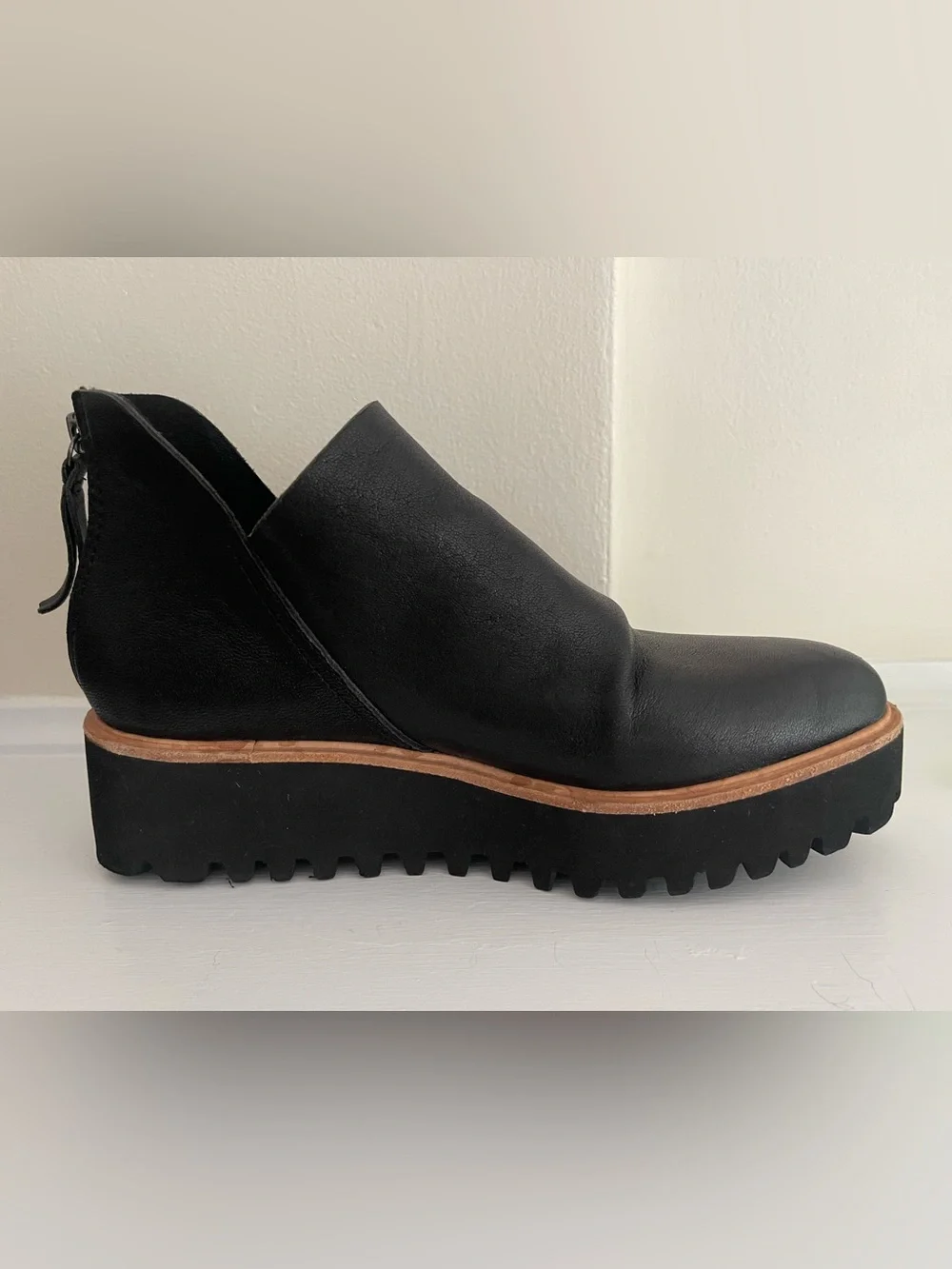 Minimalist Black Platform Zip-Back Slip-On Shoe
